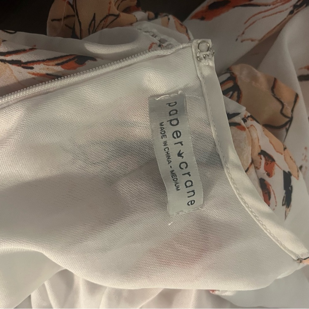 Paper Crane Dress White Orange Floral Designs V Neck Mini Dress Spring Medium - Picture 7 of 9